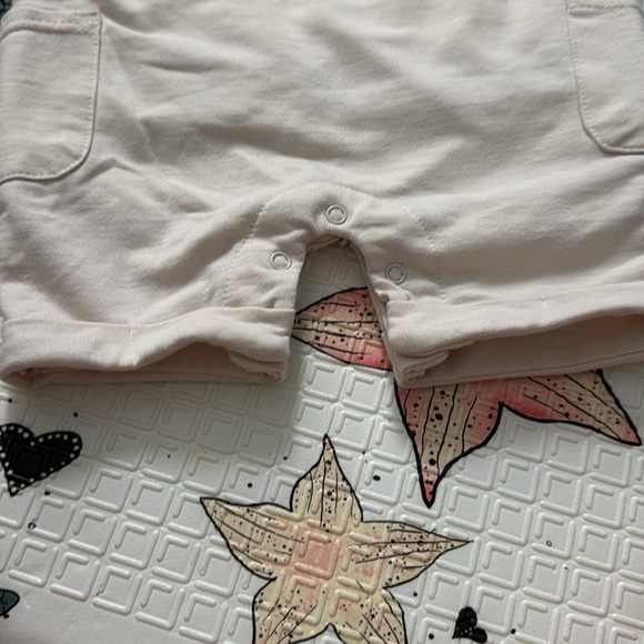 Winnie the Pooh 2 piece set - Picture 3 of 7